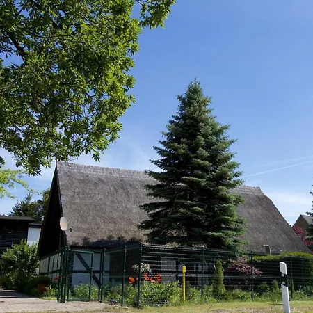 度假居 Comfort Meets Coastal Charm