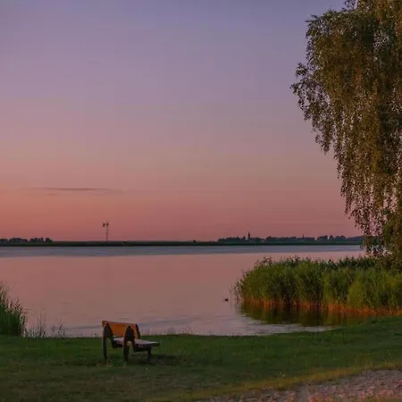 度假居 Comfort Meets Coastal Charm *